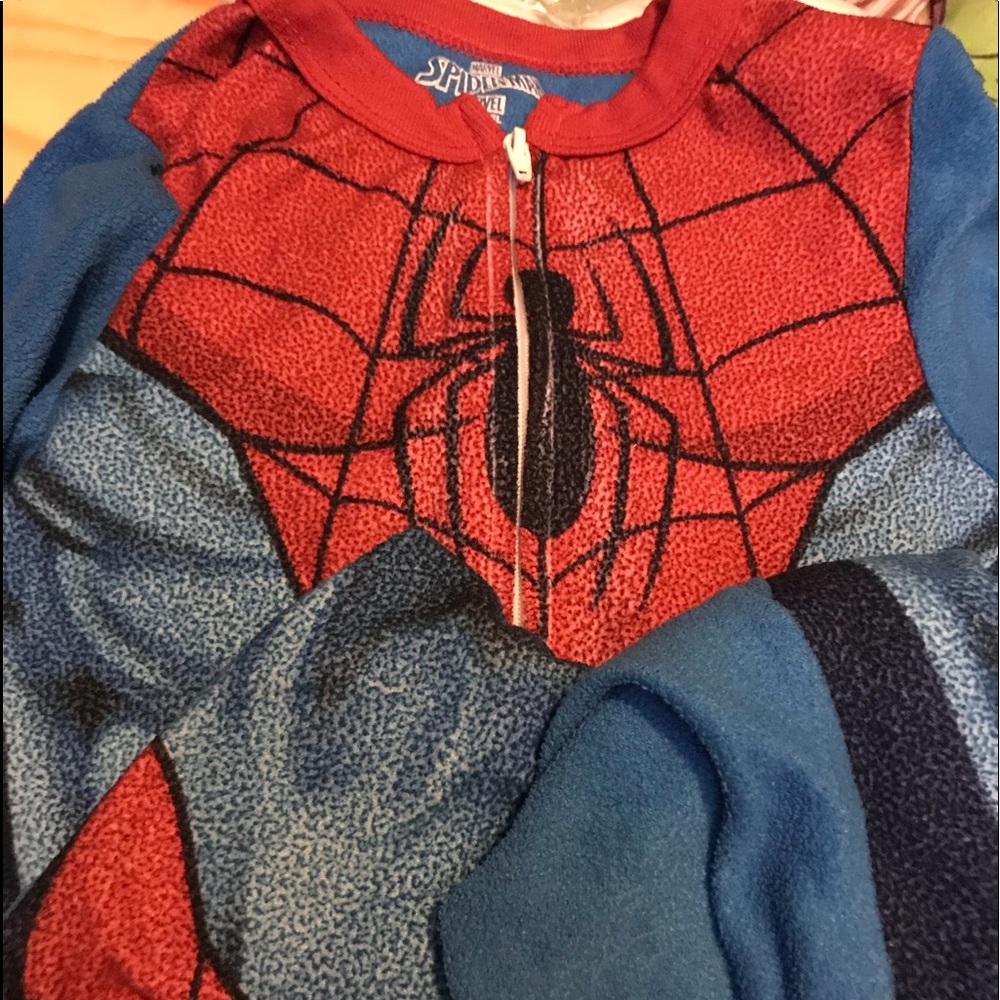It’s pajamas size 4/5t